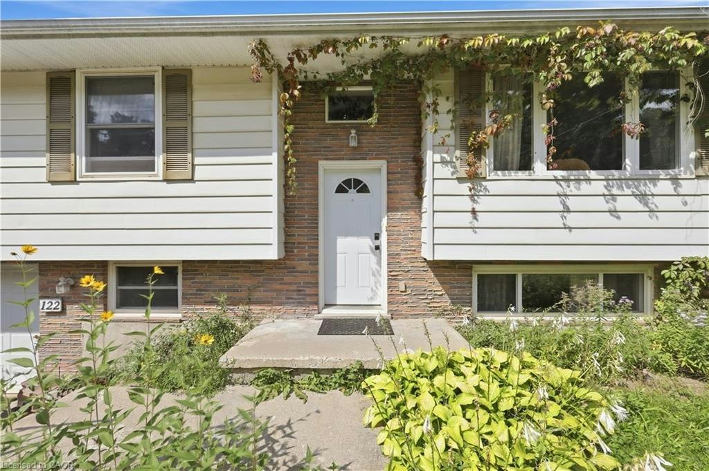 122 Greenbrier Drive, Waterloo, ON, N2L 4B5 - 3
