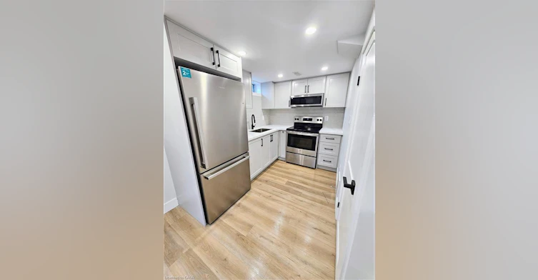 Basement-47 Eastvale Place, Hamilton, ON, L8H 1N9 - 6