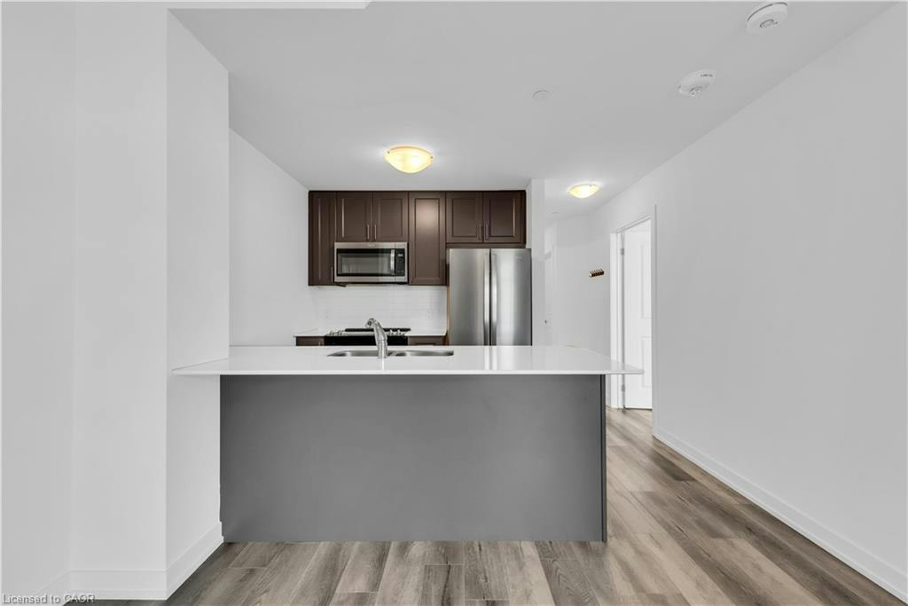 526-10 Mallard Trail, Hamilton, ON, L8B 2A7 - 8
