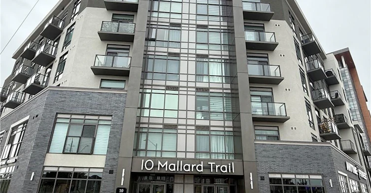 526-10 Mallard Trail, Hamilton, ON, L8B 2A7 - 4