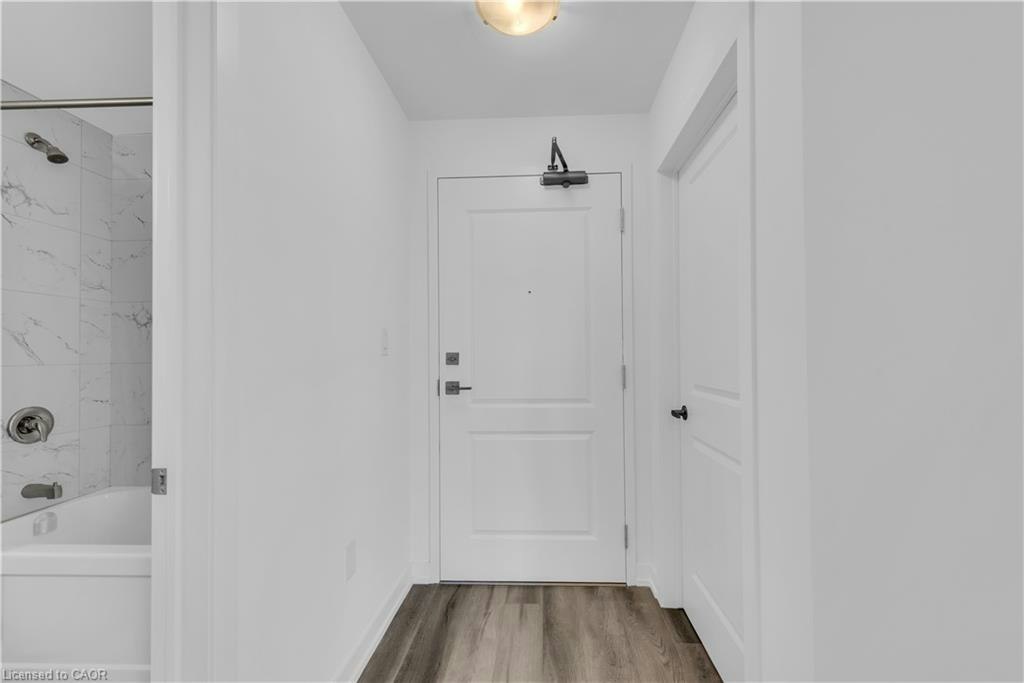 526-10 Mallard Trail, Hamilton, ON, L8B 2A7 - 18