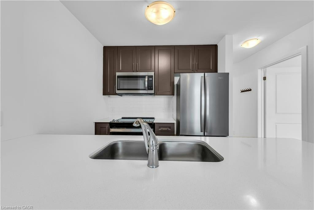 526-10 Mallard Trail, Hamilton, ON, L8B 2A7 - 9
