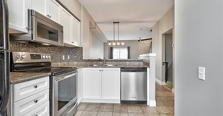 5-5080 Fairview Street, Burlington, ON, L7L 7E9 - 6
