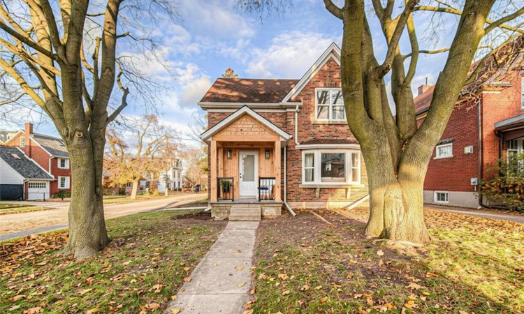 30 Dunbar Road S