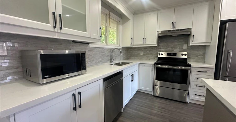 Upper-16 Poplar Street, Norfolk County, ON, N3Y 1B2 - 3