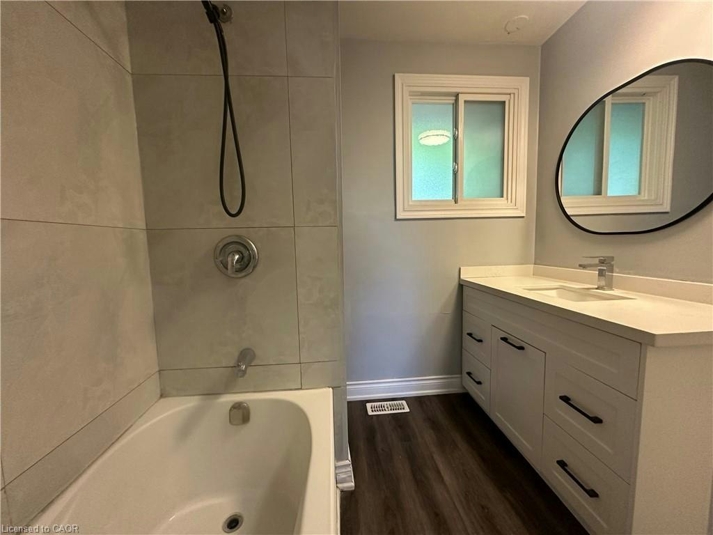 Upper-16 Poplar Street, Norfolk County, ON, N3Y 1B2 - 10