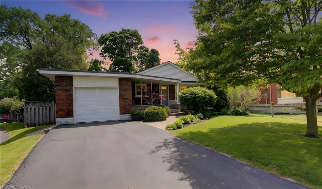 71 Pinecrest Drive, Kitchener, ON, N2A 2G6