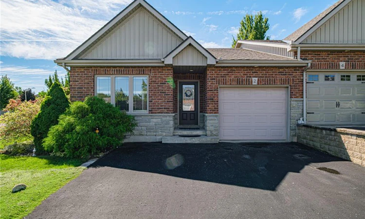 2 Millcroft Drive