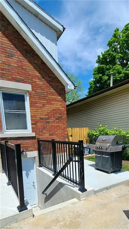 B-120 Elmwood Avenue, Cambridge, ON, N1R 4Y6 - 3
