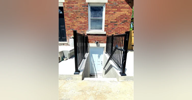 B-120 Elmwood Avenue, Cambridge, ON, N1R 4Y6 - 2