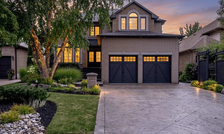 55 Chianti Crescent