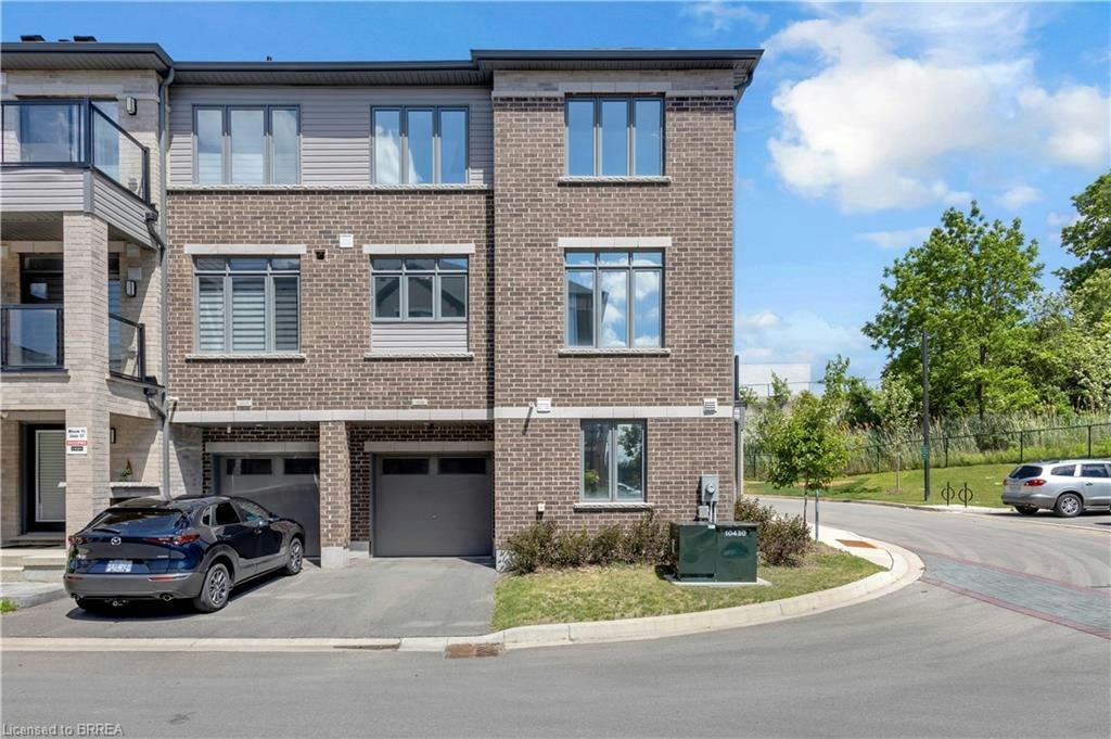 1118-585 Colborne Street, Brantford, ON, N3S 3M7 - 3