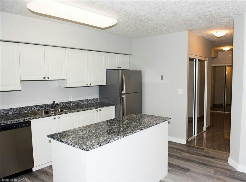 418-239 Auburn Drive, Waterloo, ON, N2K 0B7 - 3