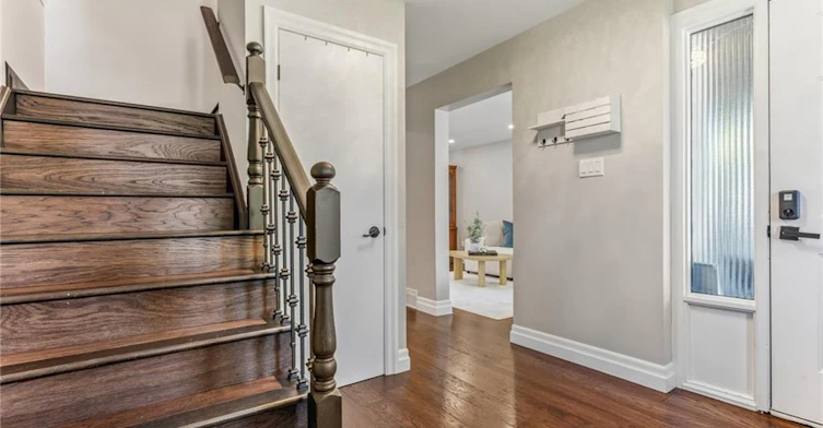 4512 Cedarbrook Lane, Lincoln, ON, L3J 0B2 - 3