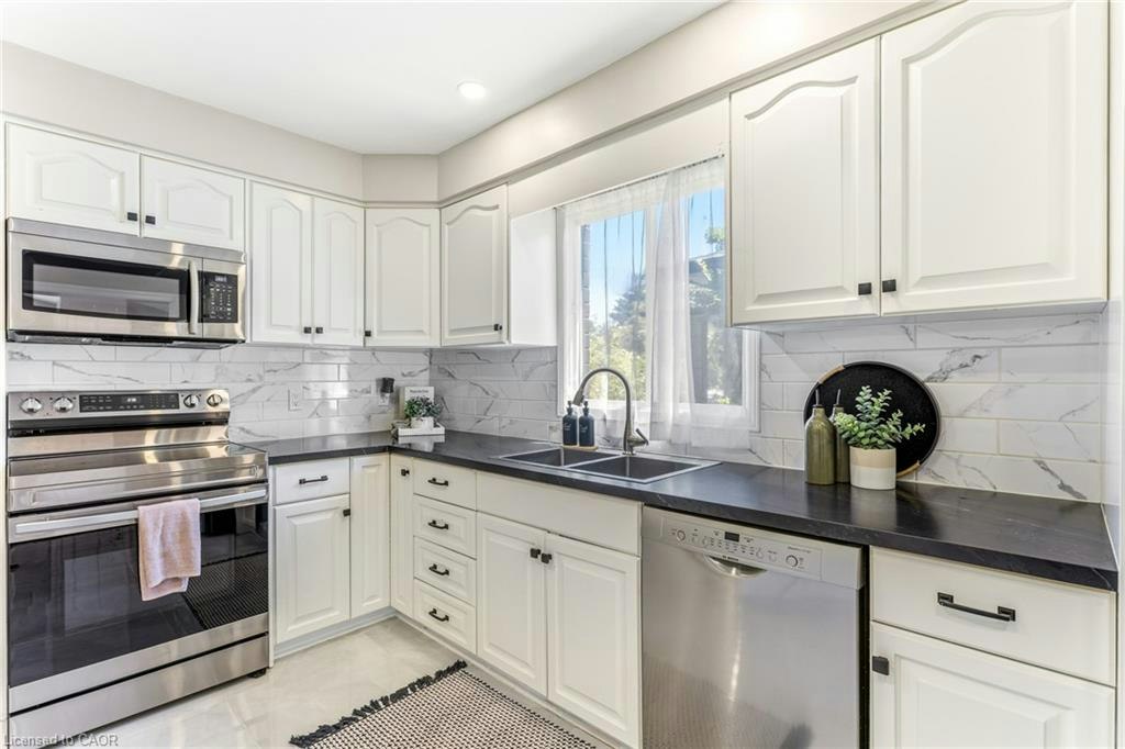 4512 Cedarbrook Lane, Lincoln, ON, L3J 0B2 - 12