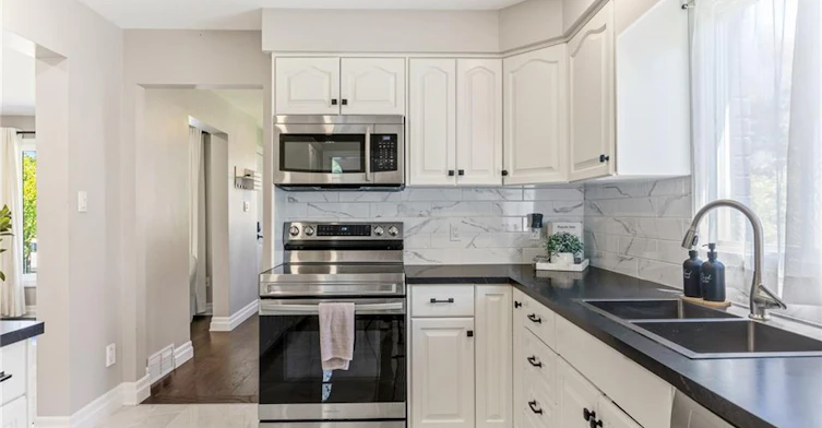 4512 Cedarbrook Lane, Lincoln, ON, L3J 0B2 - 13