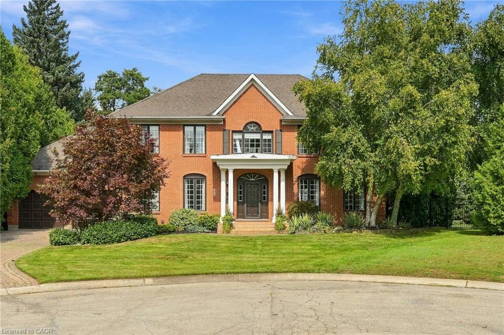 359 Sunnymeade Drive, Hamilton, ON, L9G 4L2
