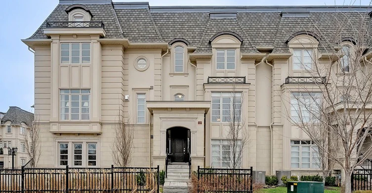 210 Dorval Drive, Oakville, ON, L6K 0G5