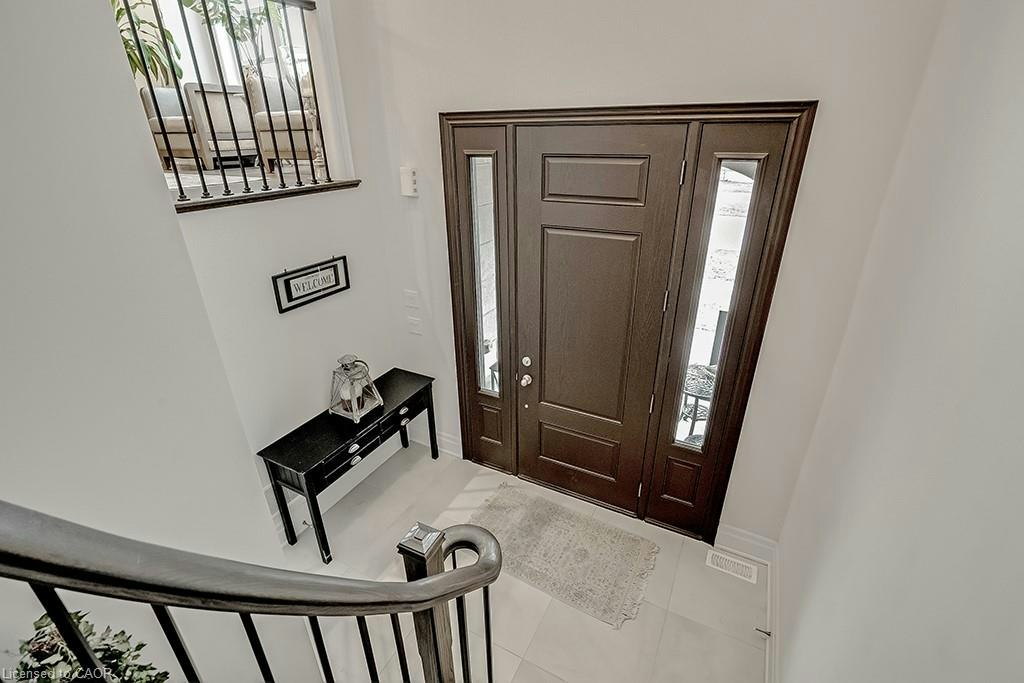 210 Dorval Drive, Oakville, ON, L6K 0G5 - 4