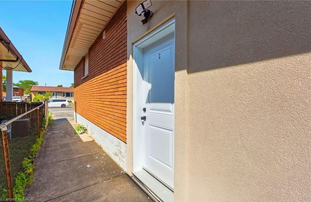 C-929 Upper Ottawa Street, Hamilton, ON, L8T 3V6 - 3