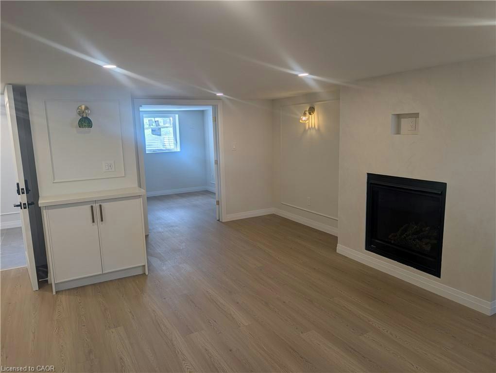 184 Plains Road E, Burlington, ON, L7T 2C3 - 8