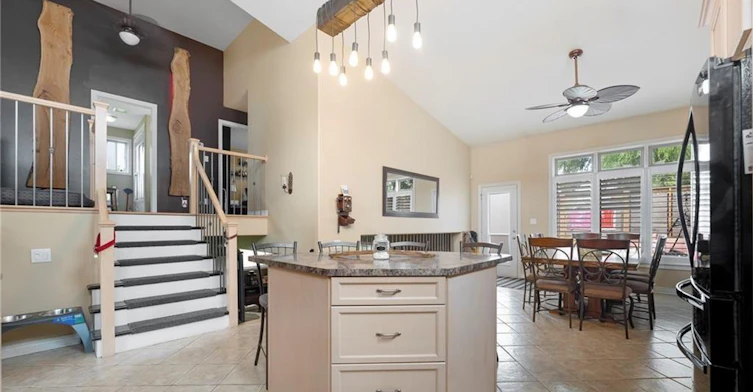 4015 Weinbrenner Road, Niagara Falls, ON, L2G 7X9 - 4