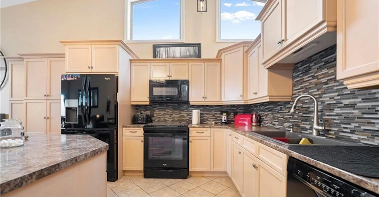 4015 Weinbrenner Road, Niagara Falls, ON, L2G 7X9 - 6