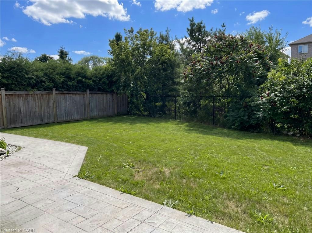 72 Blossomfield Crescent, Cambridge, ON, N1S 0A5 - 2
