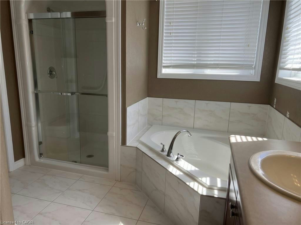 72 Blossomfield Crescent, Cambridge, ON, N1S 0A5 - 16