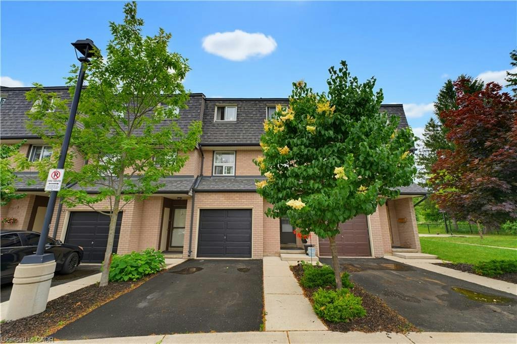 4-138 Blackhorne Drive, Kitchener, ON, N2E 1Z3