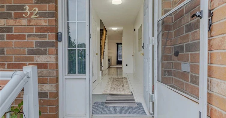 32-10 Cadham Boulevard, Hamilton, ON, L8W 3X6 - 4