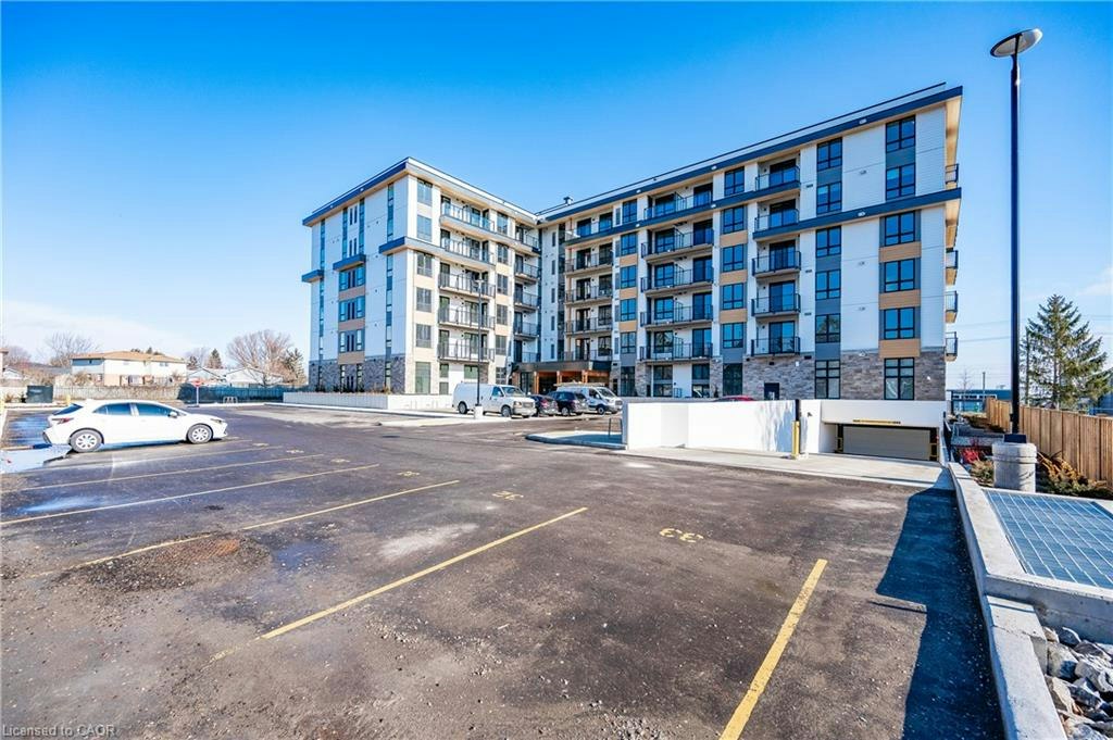 411-101 Golden Eagle Road, Waterloo, ON, N2V 1C3 - 21