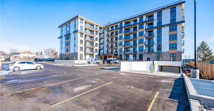 411-101 Golden Eagle Road, Waterloo, ON, N2V 1C3 - 21