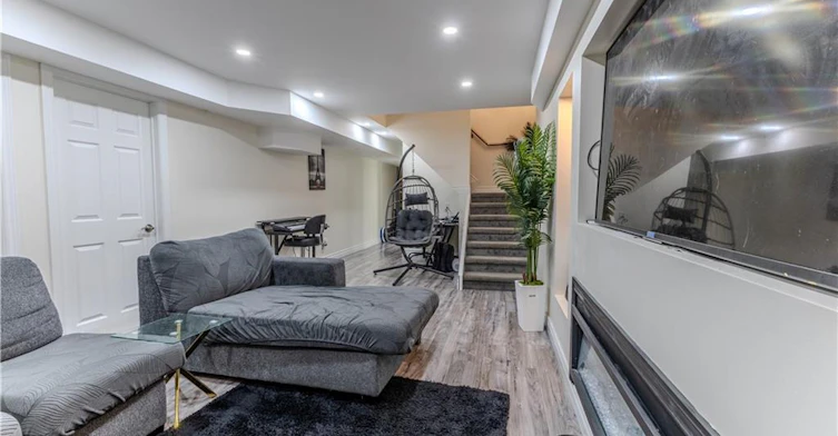 25-120 Vineberg Drive, Hamilton, ON, L8W 0B5 - 25