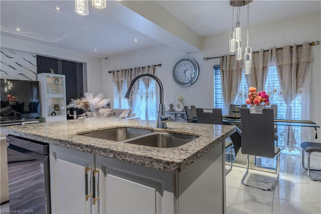 25-120 Vineberg Drive, Hamilton, ON, L8W 0B5 - 7