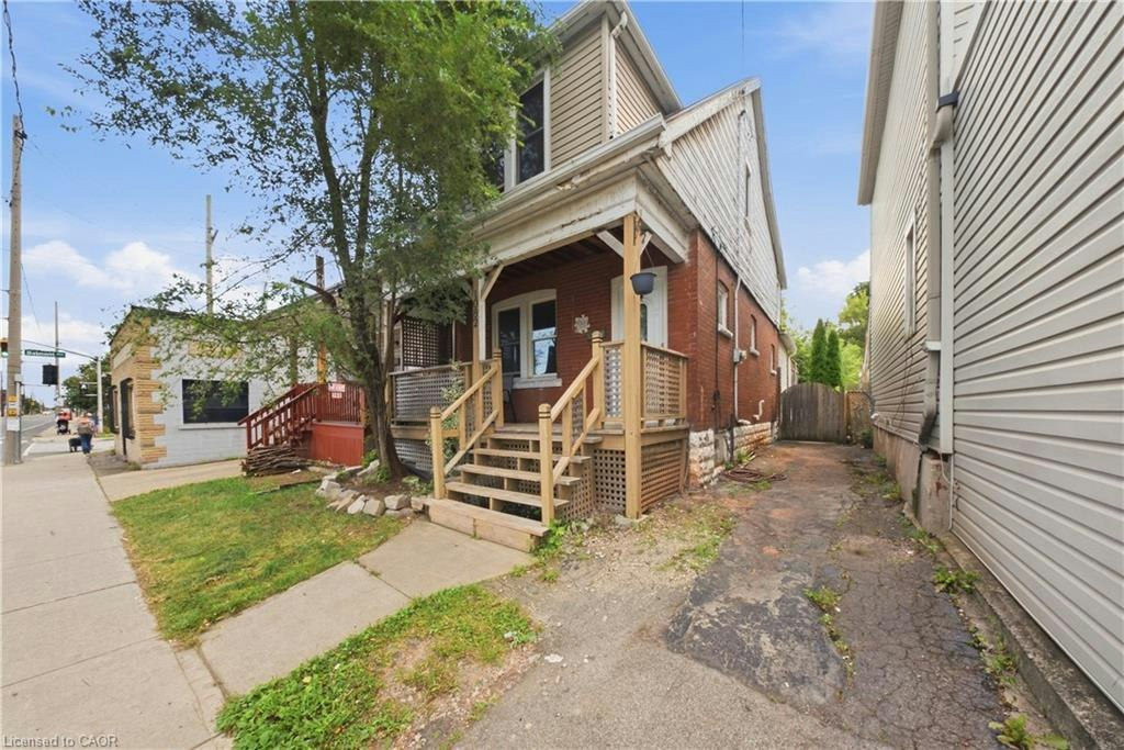 1082 Cannon Street E, Hamilton, ON, L8L 2J1