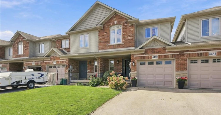 4480 Comfort Crescent, Lincoln, ON, L3J 1M2 - 2
