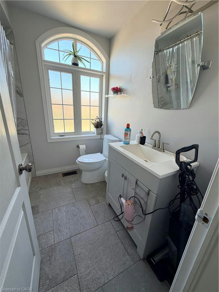 23 Oakrun Street, Hamilton, ON, L8E 6E7 - 9