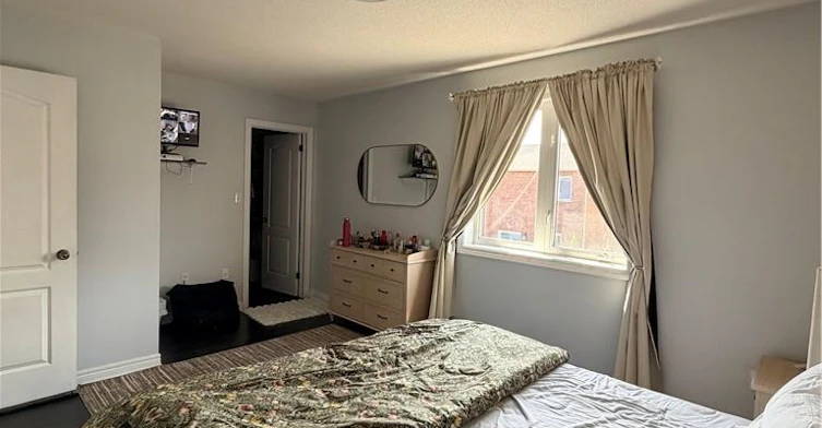 23 Oakrun Street, Hamilton, ON, L8E 6E7 - 5