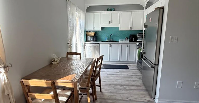 23 Oakrun Street, Hamilton, ON, L8E 6E7 - 2