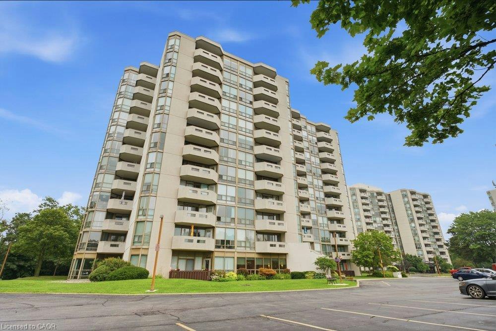 204-5090 Pinedale Avenue, Burlington, ON, L7L 5V8