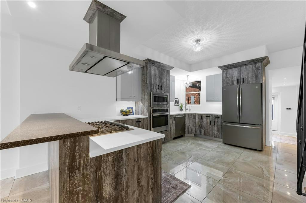 2-241 King Street E, Hamilton, ON, L8N 1B6