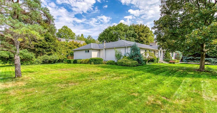 281 Pinehurst Drive, Oakville, ON, L6J 4X2 - 2