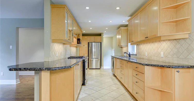 281 Pinehurst Drive, Oakville, ON, L6J 4X2 - 11