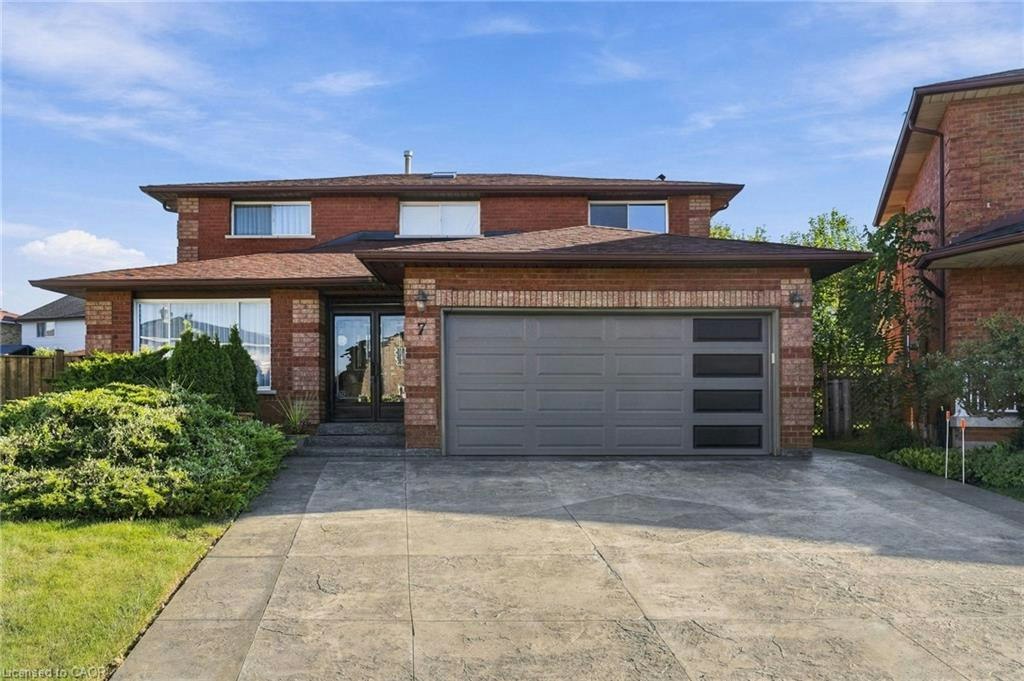 7 Argon Court, Hamilton, ON, L9C 7E5