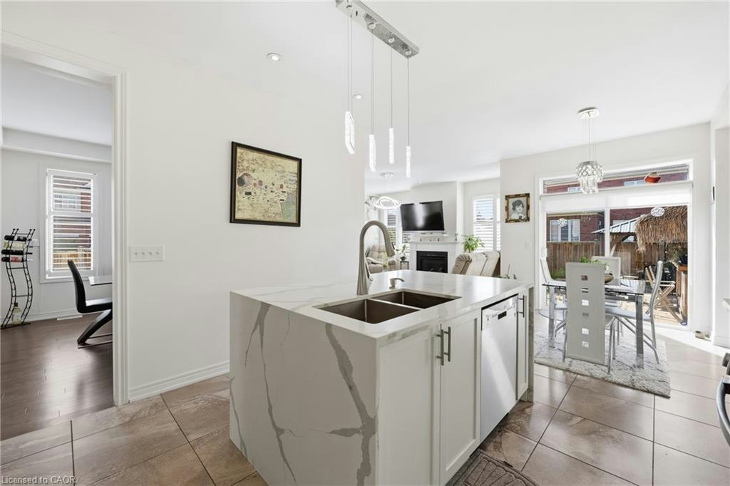 Main & Upper-97 Narbonne Crescent, Hamilton, ON, L8J 0J6 - 7