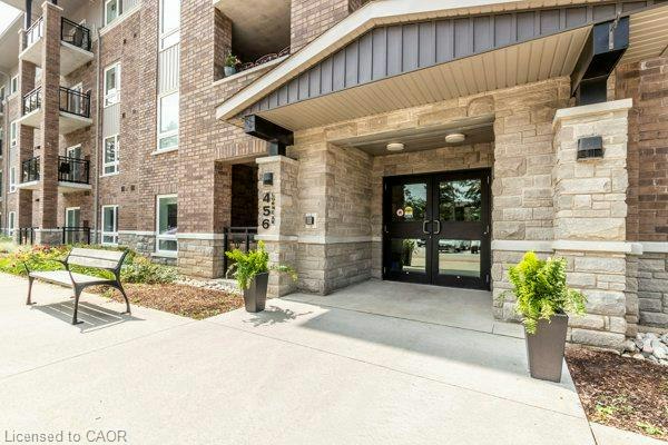 304-456 Lorne Avenue, Stratford, ON, N5A 6S4 - 4