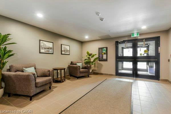 304-456 Lorne Avenue, Stratford, ON, N5A 6S4 - 5