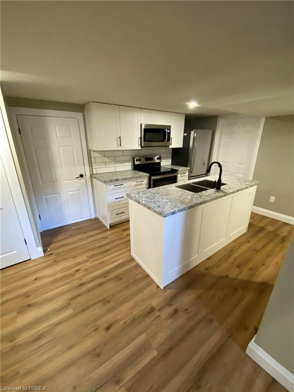 BASEMENT-25 Hickery Place, Brantford, ON, N3S 3C7