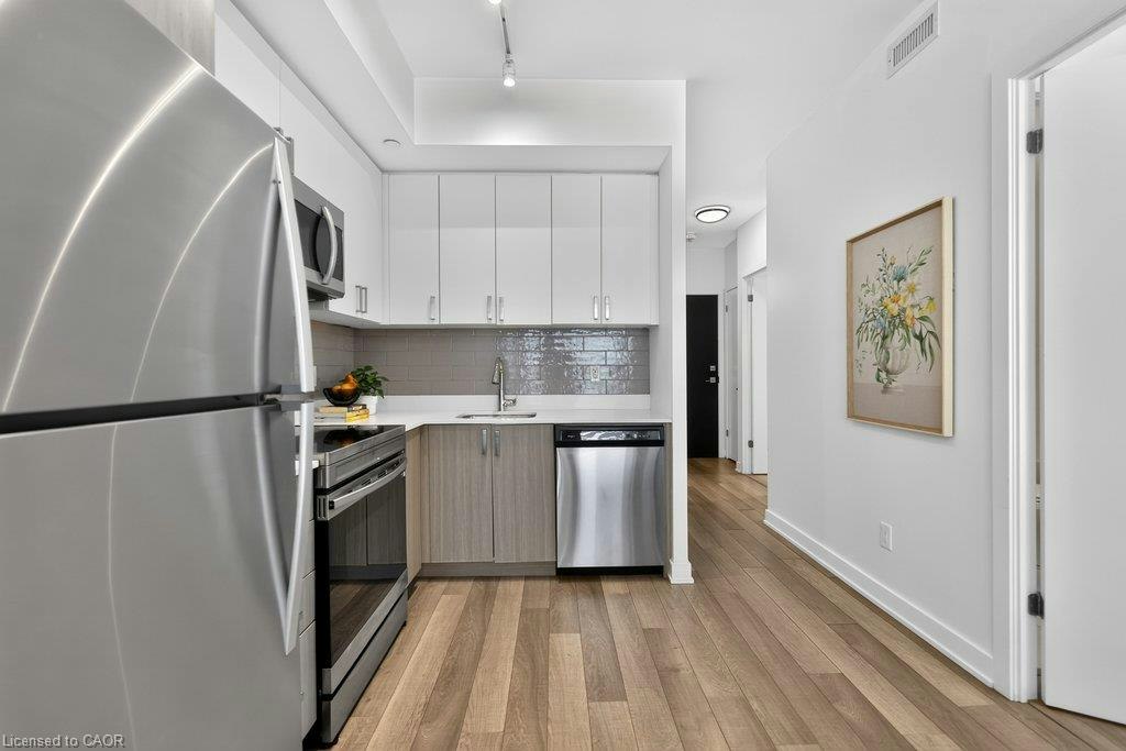B202-5240 Dundas Street, Burlington, ON, L7M 0Y6 - 10